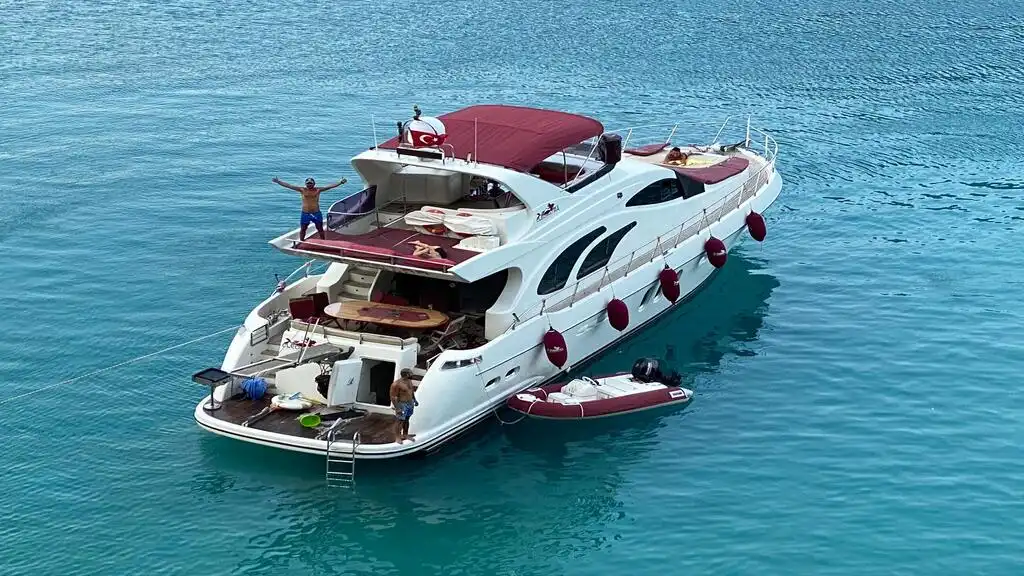 YACHT CLEOPATRA
